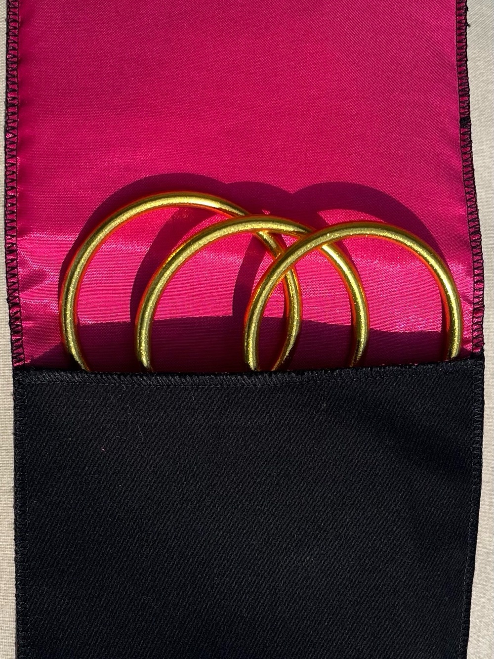BuDhaGirl All Weather Bangles - Set of 3 Gold Bangles w/ Pouch Size Large NWOT - Picture 5 of 10